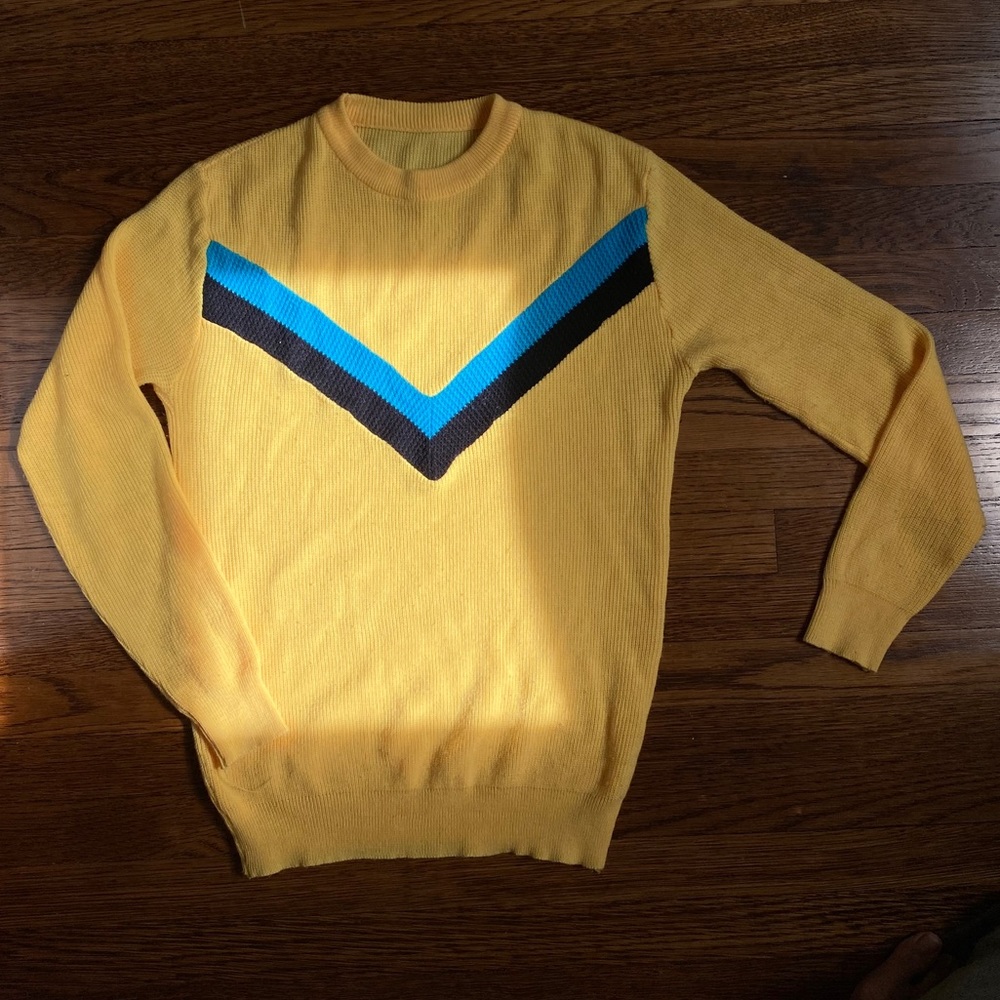 Vintage 70s yellow sweater